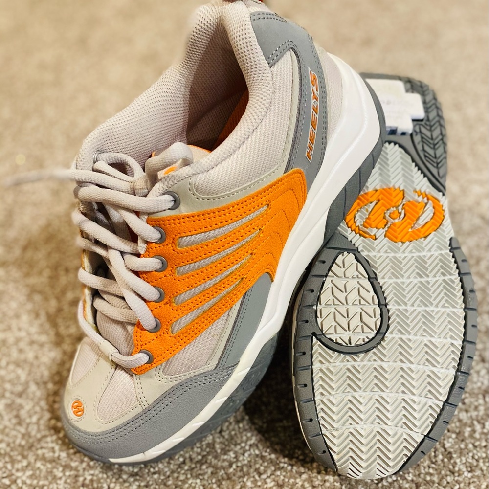 EUC Grey and orange HEELYS w9 m7